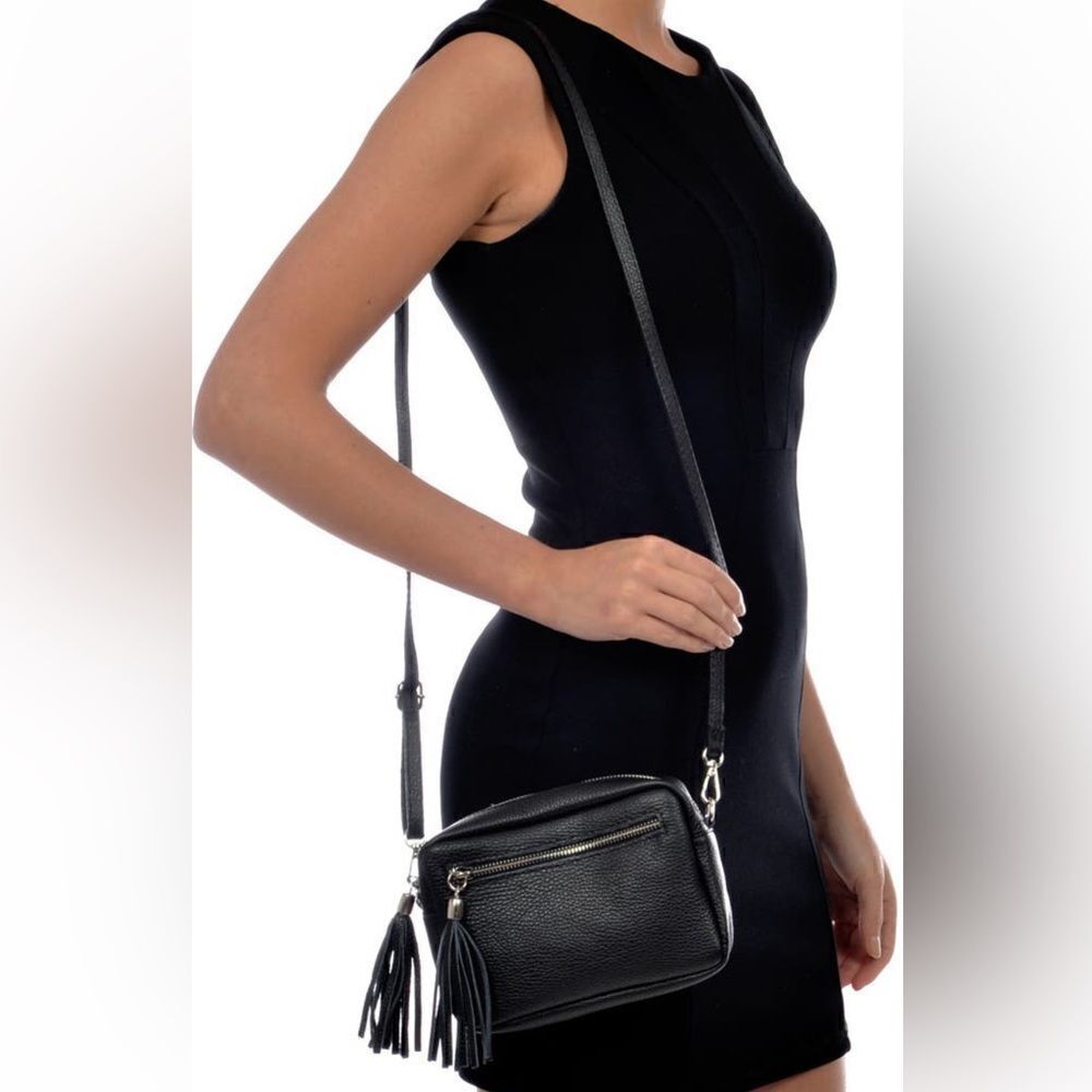 Isabella Rhea Women’s tasseled leather crossbody Italian  bag in black, NWT